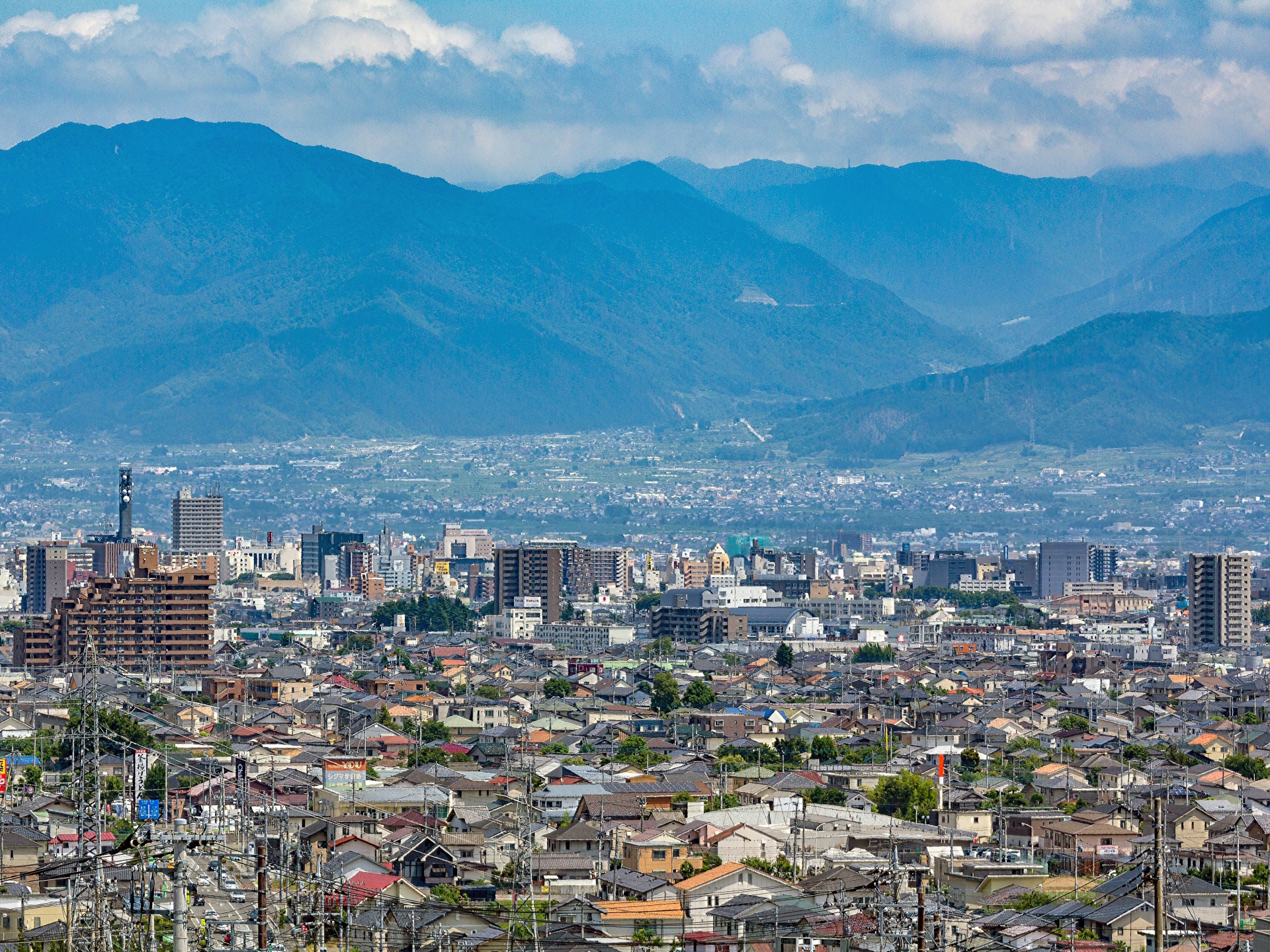 甲府市で不動産査定を依頼する前に確認すべきこと｜査定額の見方と会社比較のポイント